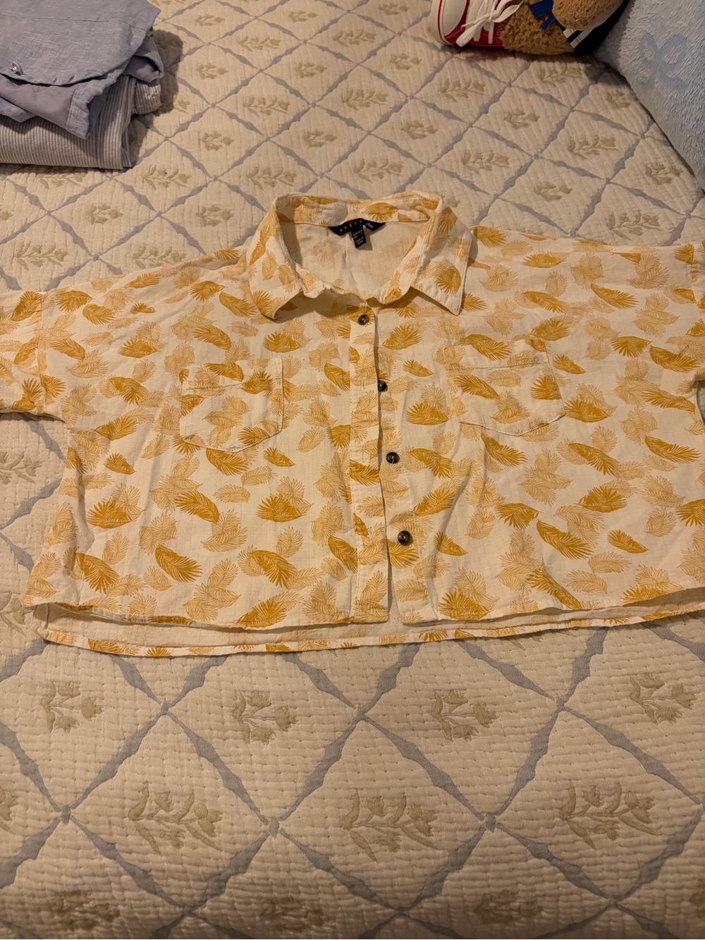 Rusty White & Yellow Leaf Print Button-Up Blouse